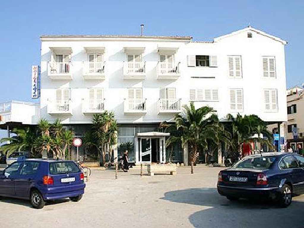 The Loza - Seaside Festival Hotel ノヴァリャ エクステリア 写真